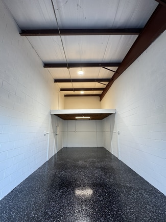 Plus de détails pour 1133 Industrial Blvd, Naples, FL - Industriel/Logistique à louer