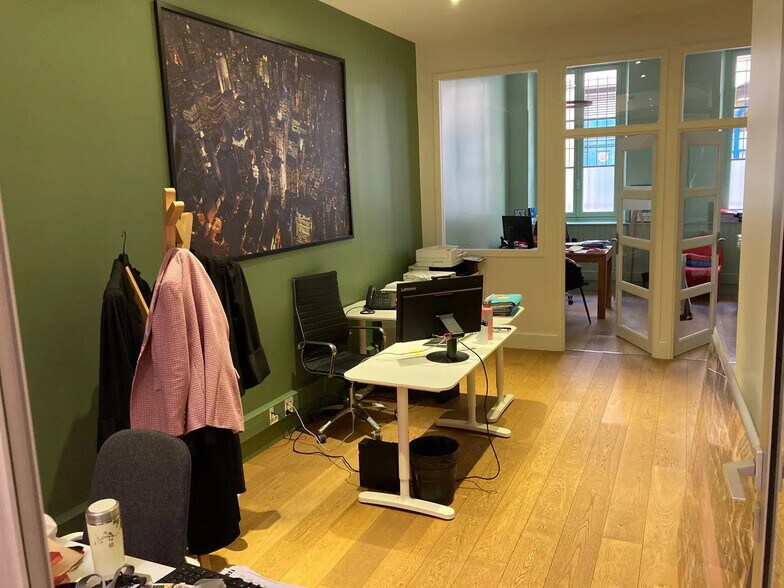 Bureau dans Bordeaux à vendre - Photo de l’immeuble – Image 2 sur 8