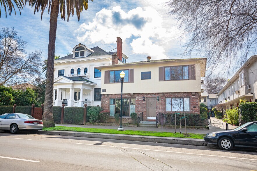 1720 N St, Sacramento, CA à vendre - Photo principale – Image 1 sur 26