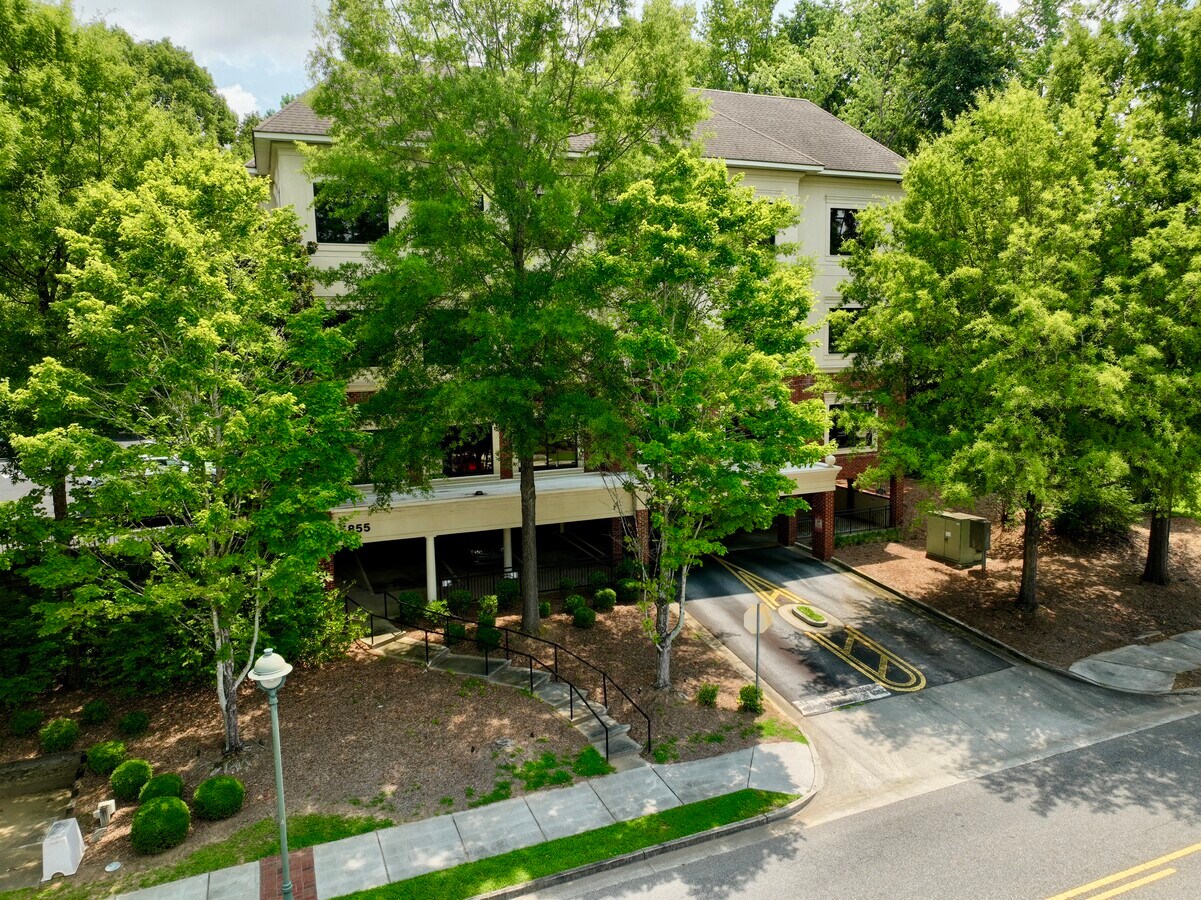 5855 Sandy Springs Cir NE, Atlanta, GA 30328 - Lot 150 - - Photo intérieure - Image 2 of 18