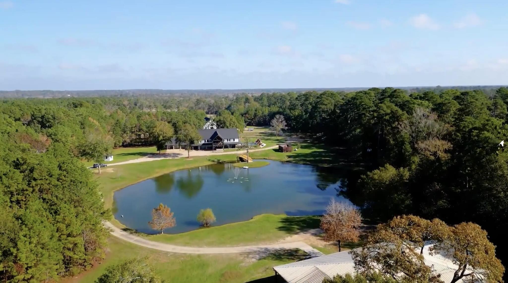 5607 Sapp Rd, Conroe, TX à vendre Photo de l’immeuble– Image 1 sur 83