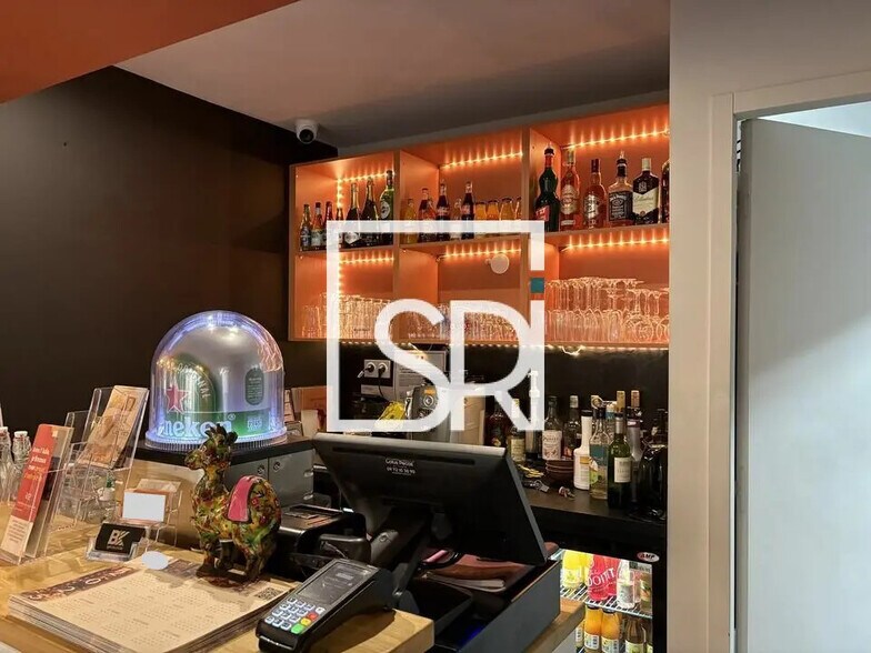 Local commercial dans Clermont-Ferrand à vendre - Photo intérieure – Image 1 sur 10