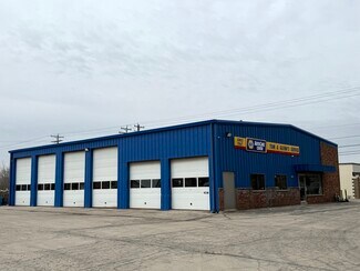 Plus de détails pour 16715 W Dakota St, New Berlin, WI - Industriel/Logistique à vendre