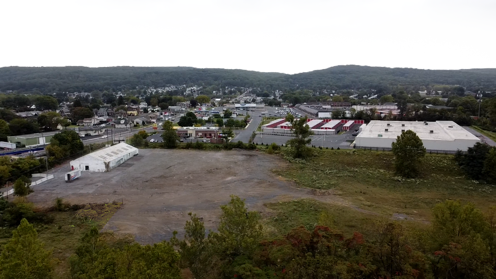 1384 S 5th St, Allentown, PA à louer - Photo de l’immeuble – Image 1 sur 4