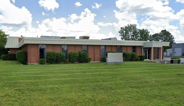 800 Scholz Dr, Vandalia, OH à louer - Photo de l’immeuble – Image 1 sur 9