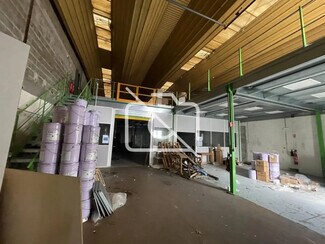 Plus de détails pour Industriel/Logistique à louer