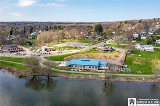 Plus de détails pour 188 S Erie St, Mayville, NY - Local commercial à louer