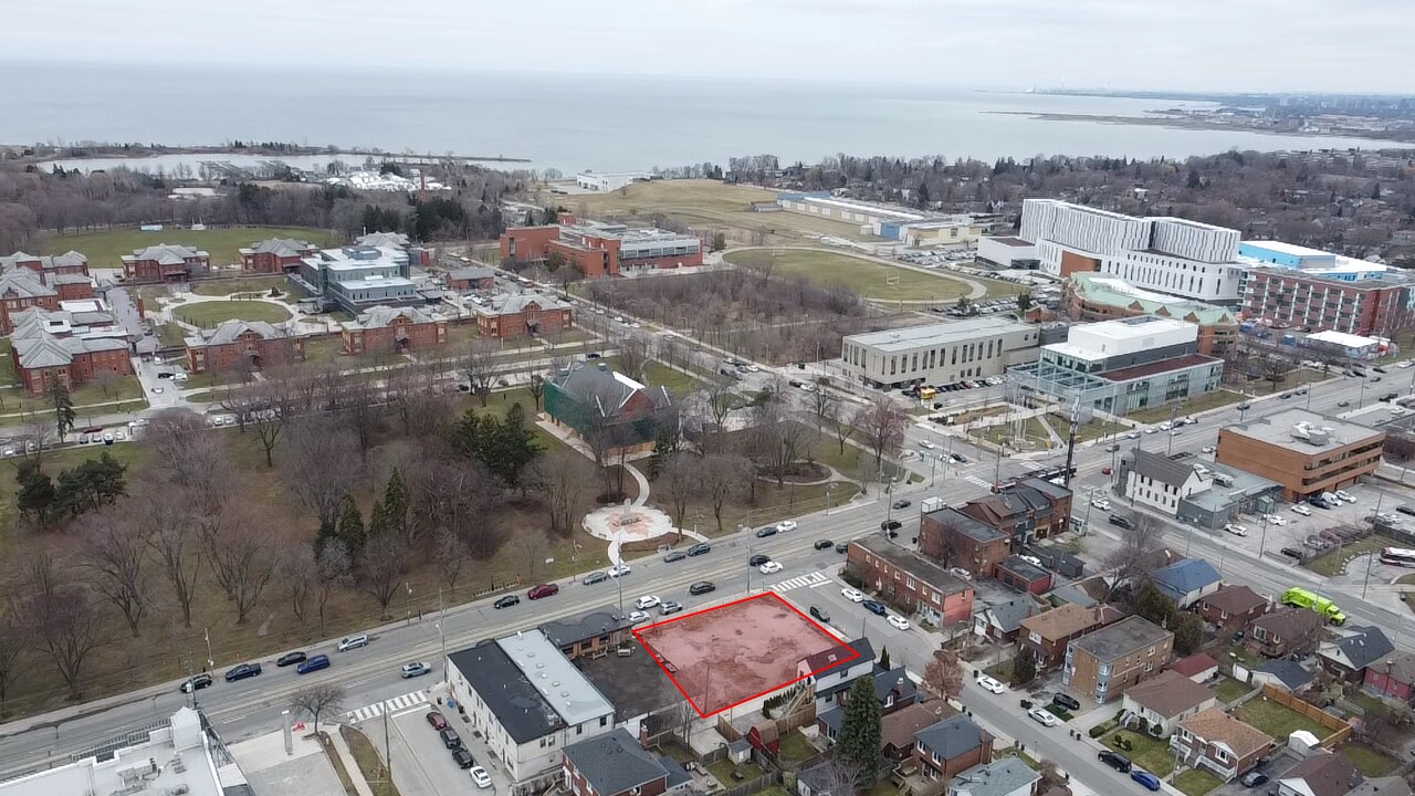 3142 Lake Shore Blvd W, Toronto, ON à vendre Photo principale– Image 1 sur 7