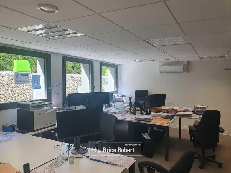 Bureau dans Lyon à louer - Photo de l’immeuble – Image 3 sur 7