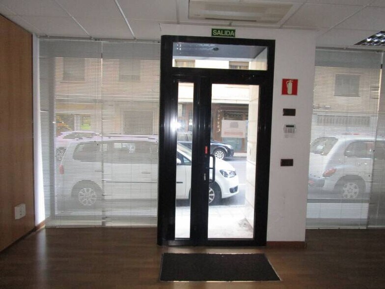 Local commercial dans Salamanca, Salamanca à louer - Photo de l’immeuble – Image 3 sur 42
