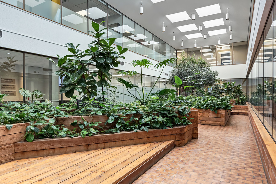 4000 Glenmore Crt SE, Calgary, AB à louer - Photo intérieure – Image 3 sur 9