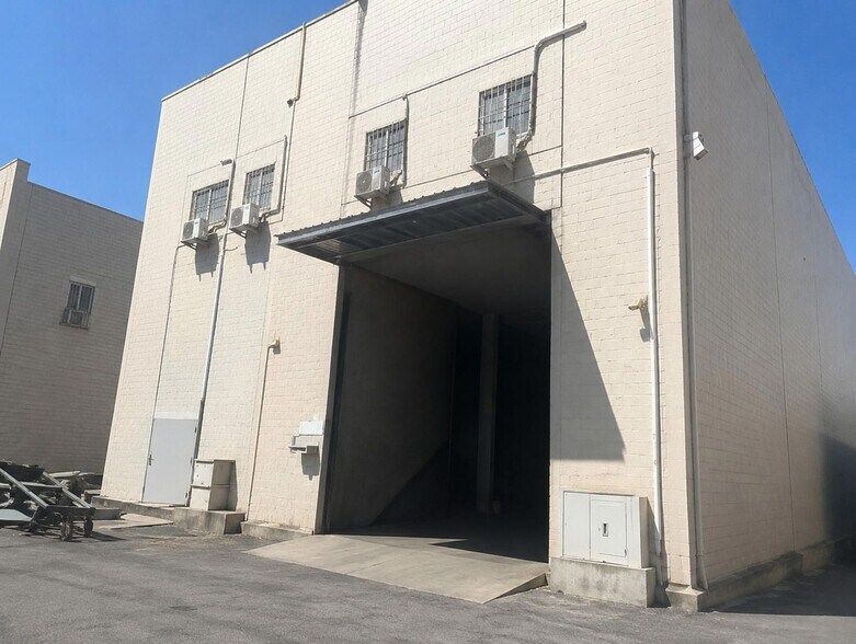 Industriel/Logistique dans Torrejón de Ardoz, Madrid à vendre - Photo de l’immeuble – Image 2 sur 12