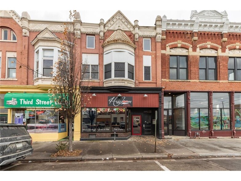 155-159 E 3rd St, Winona, MN à vendre - Photo de l’immeuble – Image 1 sur 31