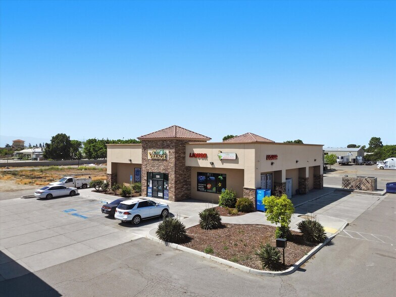 2201 S Union Ave, Bakersfield, CA à vendre - Aérien – Image 3 sur 23