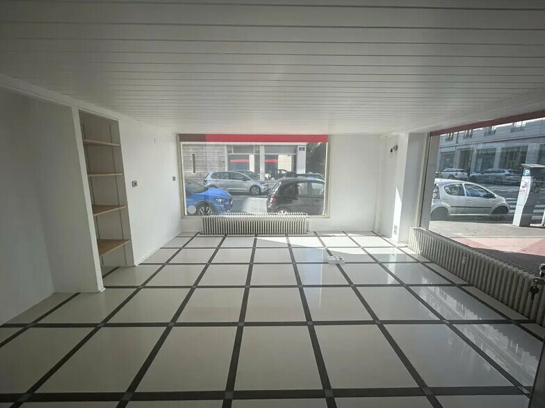 Bureau dans Lyon à vendre - Photo de l’immeuble – Image 2 sur 8