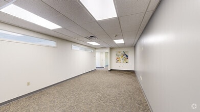 2090 Greentree Rd, Pittsburgh, PA à louer Numérisation 3D Matterport– Image 2 sur 19