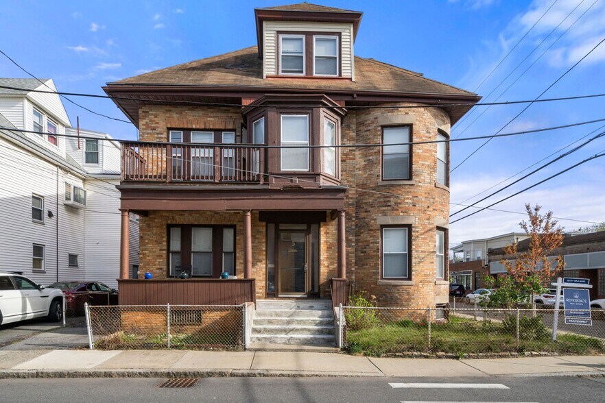 5 Waveway Ave, Winthrop, MA à vendre - Photo de l’immeuble – Image 3 sur 28