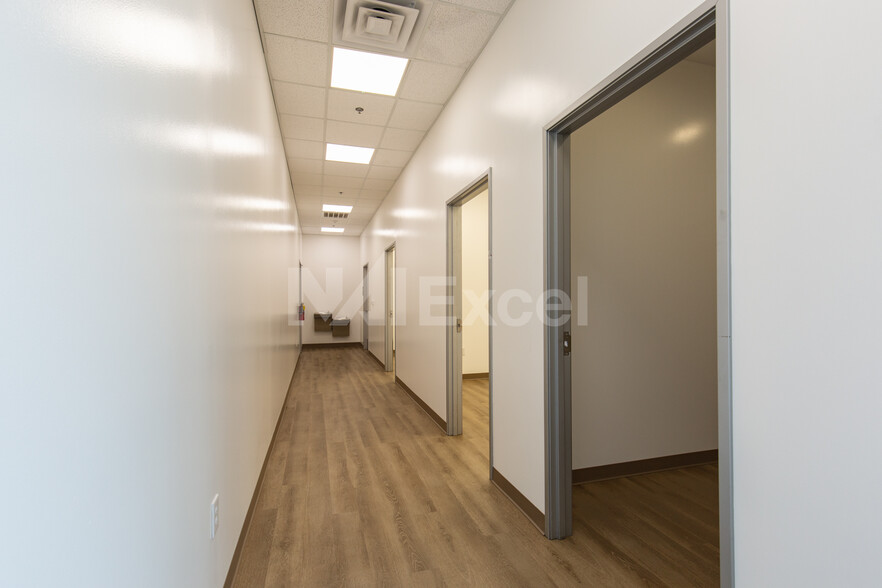 6676 Escondido St, Las Vegas, NV à vendre - Photo intérieure – Image 3 sur 13