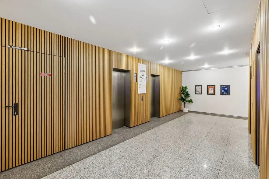 6-20 Esplanade Charles De Gaulle, Nanterre à louer - Hall d’entrée – Image 3 sur 9