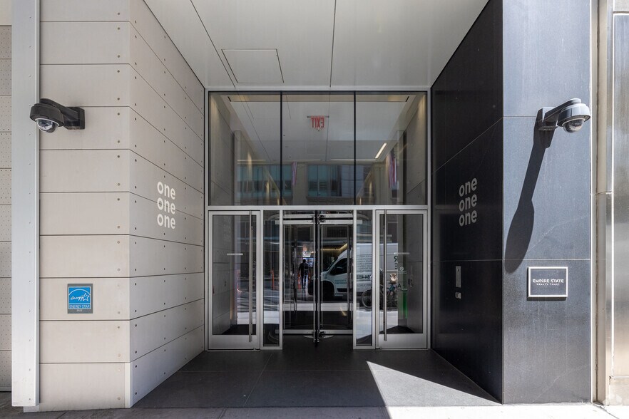 112 W 34th St, New York, NY à louer - Photo de l’immeuble – Image 3 sur 5