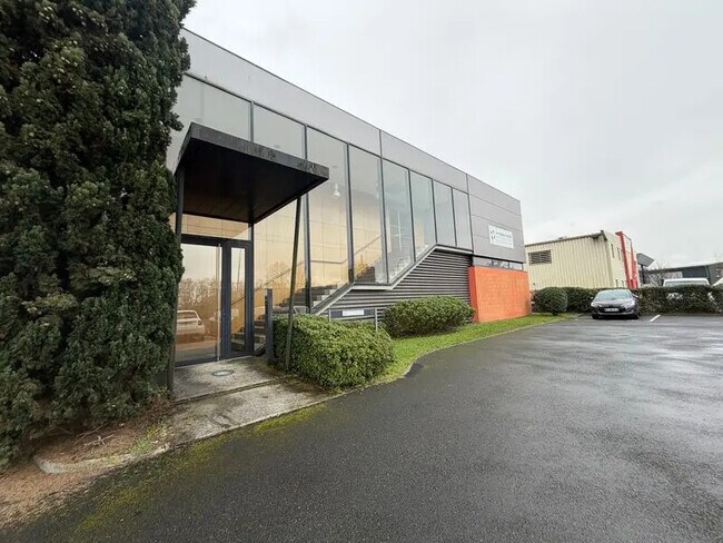 Plus de détails pour Bureau à louer