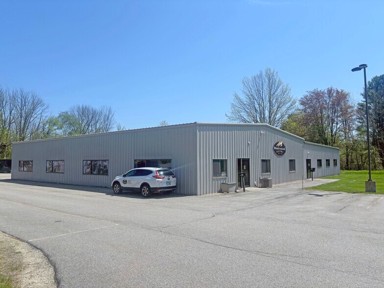 165 Industrial Dr, Dover, NH à louer - Photo de l’immeuble – Image 1 sur 3