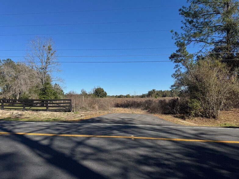 15000 Block Florida 45, Archer, FL à vendre - Photo de l’immeuble – Image 2 sur 8