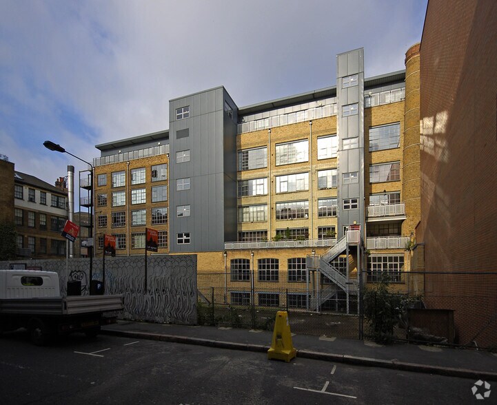 7 Shepherdess Pl, Londres à louer - Photo de l’immeuble – Image 3 sur 5