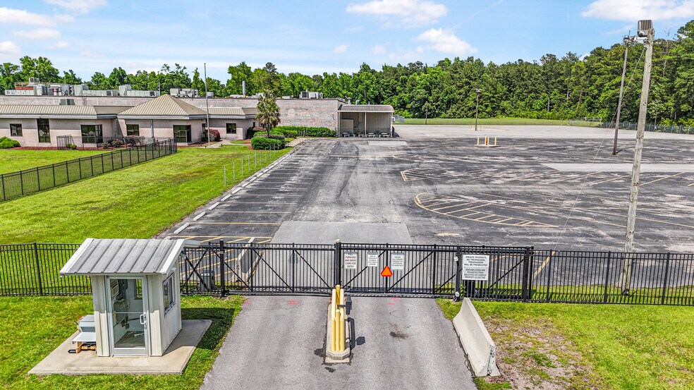 428 Power House Rd, Moncks Corner, SC à vendre - Photo de l’immeuble – Image 2 sur 13