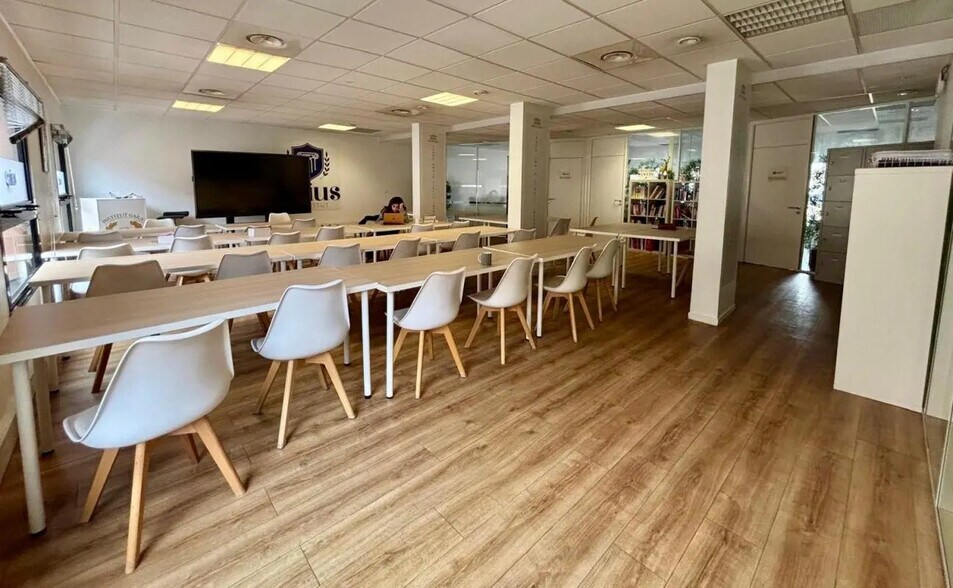 Bureau dans Lyon à vendre - Photo de l’immeuble – Image 2 sur 5