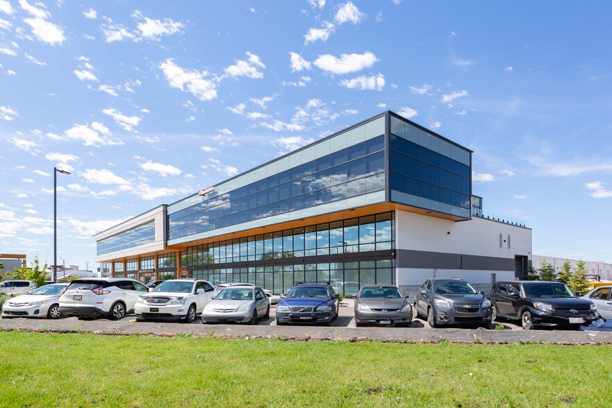 5920 Gateway Blvd, Edmonton, AB à louer - Photo de l’immeuble – Image 2 sur 3