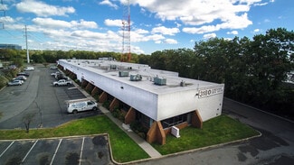 Plus de détails pour 3180 Expressway Dr S, Islandia, NY - Industriel/Logistique à louer