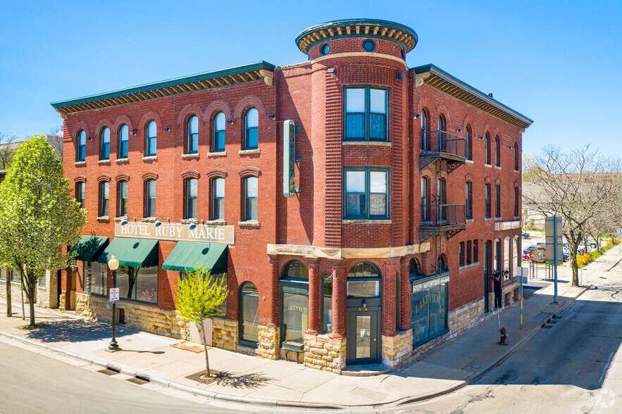 522 E Wilson St Redevelopment portfolio portefeuille de 2 biens à vendre sur LoopNet.fr - Photo principale – Image 1 sur 10