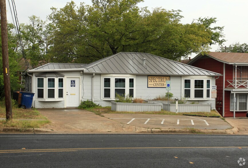 1509 W North Loop Blvd, Austin, TX à vendre - Photo de l’immeuble – Image 2 sur 20