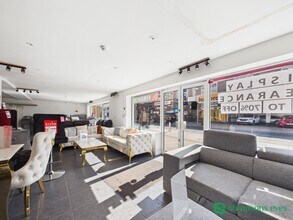 115A-115B Midland Rd, Bedford à louer Photo intérieure– Image 1 sur 7