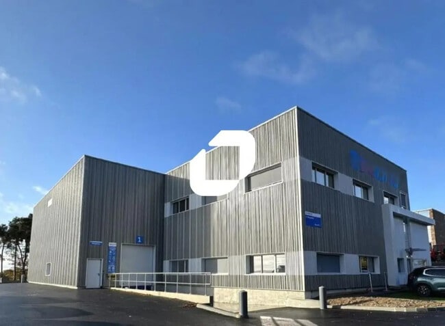 Plus de détails pour Bureau, Local d'activités à louer