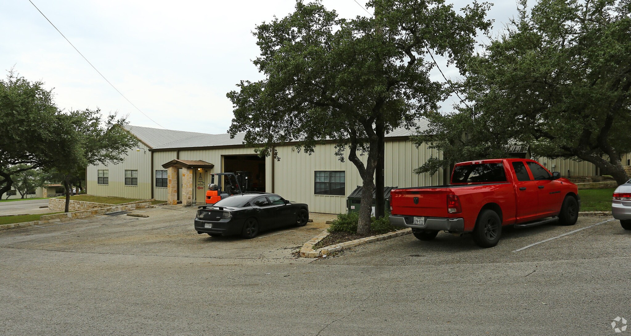 14141 W Hwy 290, Dripping Springs, TX à louer Photo principale– Image 1 sur 4