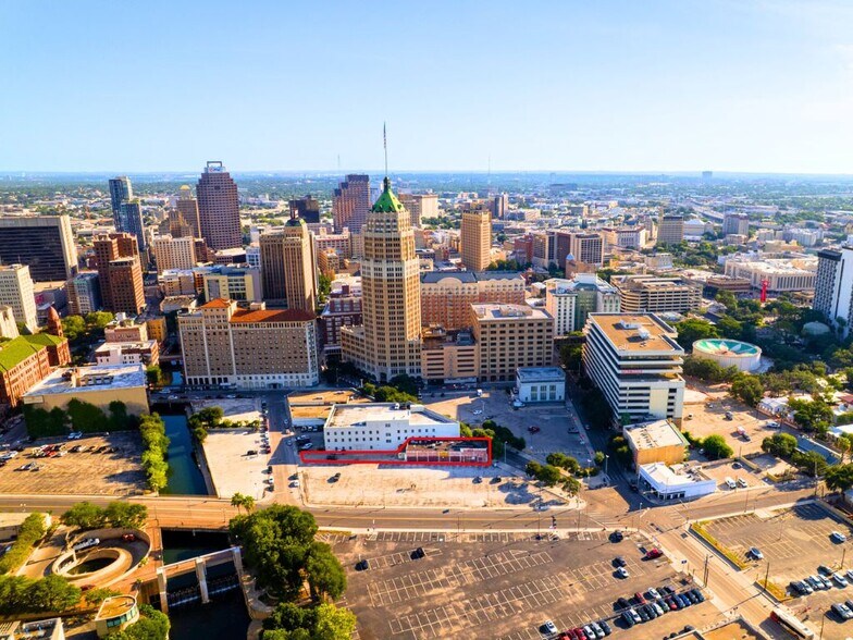 425-427 S Saint Marys St, San Antonio, TX à vendre - Photo de l’immeuble – Image 1 sur 31