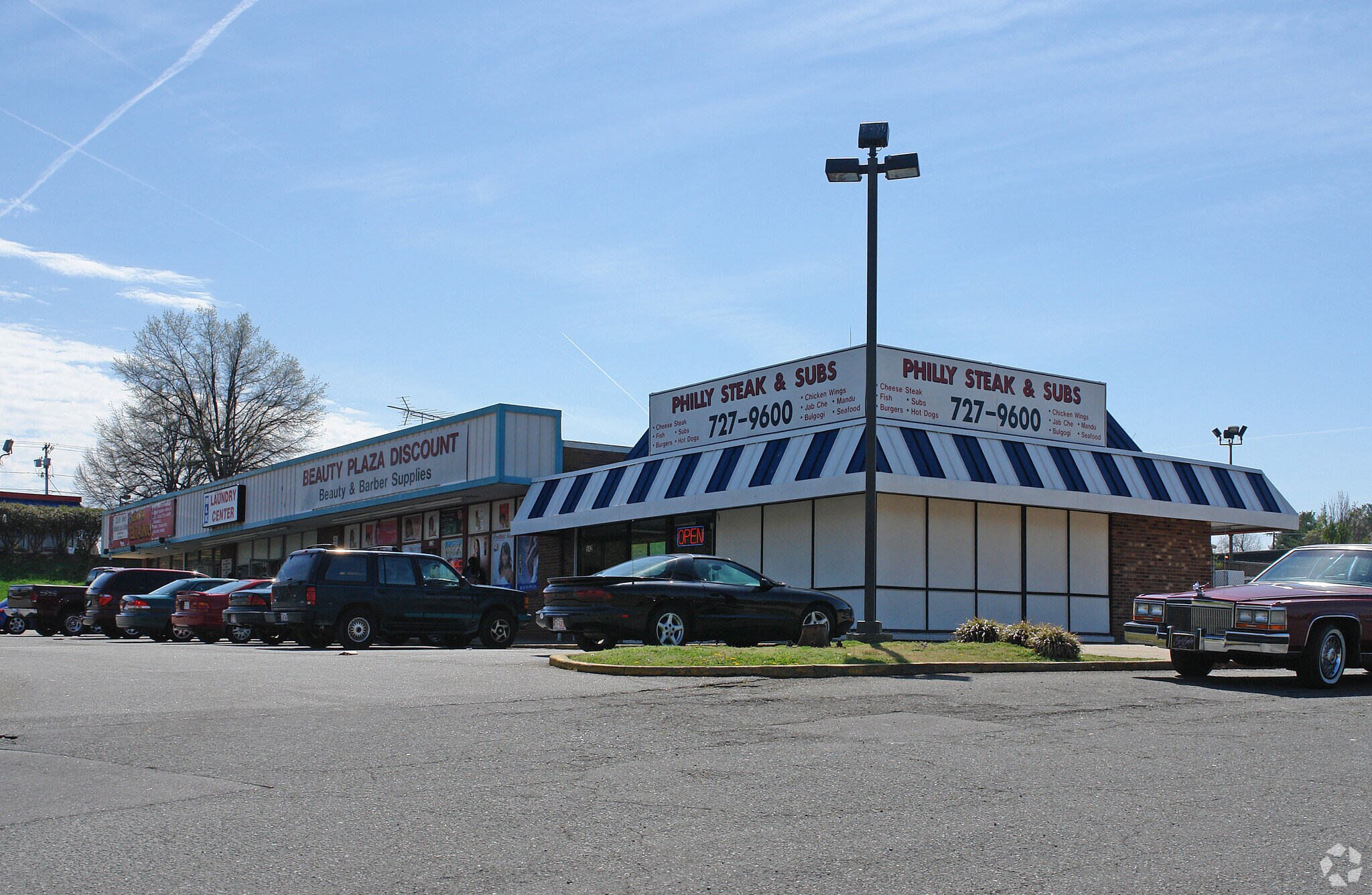 520 N Martin Luther King Jr Dr, Winston-Salem, NC à louer Photo principale– Image 1 sur 10