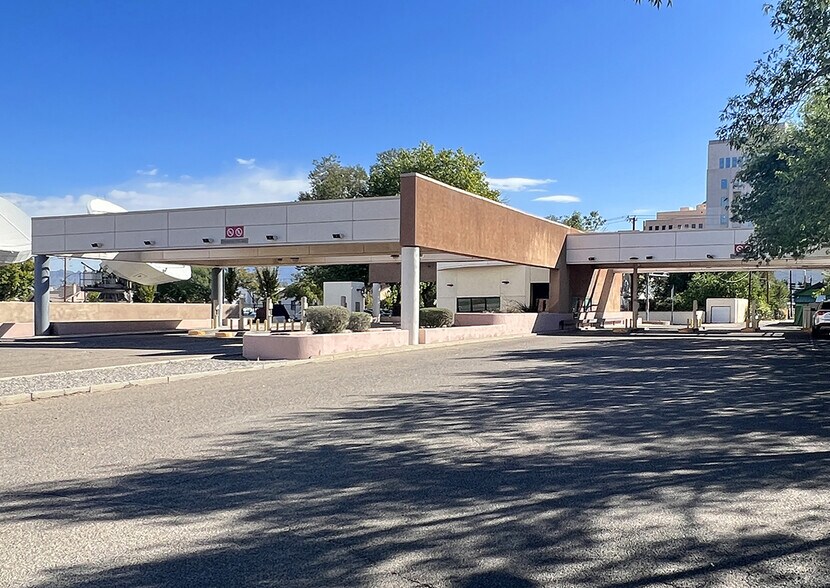 605 Lomas Blvd NW, Albuquerque, NM à vendre - Photo de l’immeuble – Image 2 sur 7