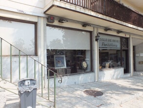 Local commercial dans San Lorenzo de El Escorial, Madrid à louer Photo intérieure– Image 1 sur 11
