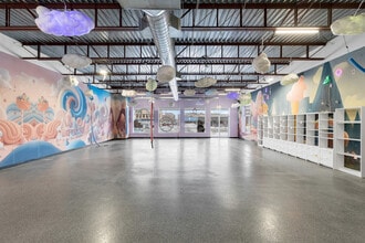 9214-9280 Boul Lacordaire, Saint-leonard, QC à louer Photo intérieure– Image 2 sur 9