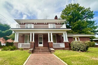 Plus de détails pour 105 Green St E, Wilson, NC - Spécialisé à vendre