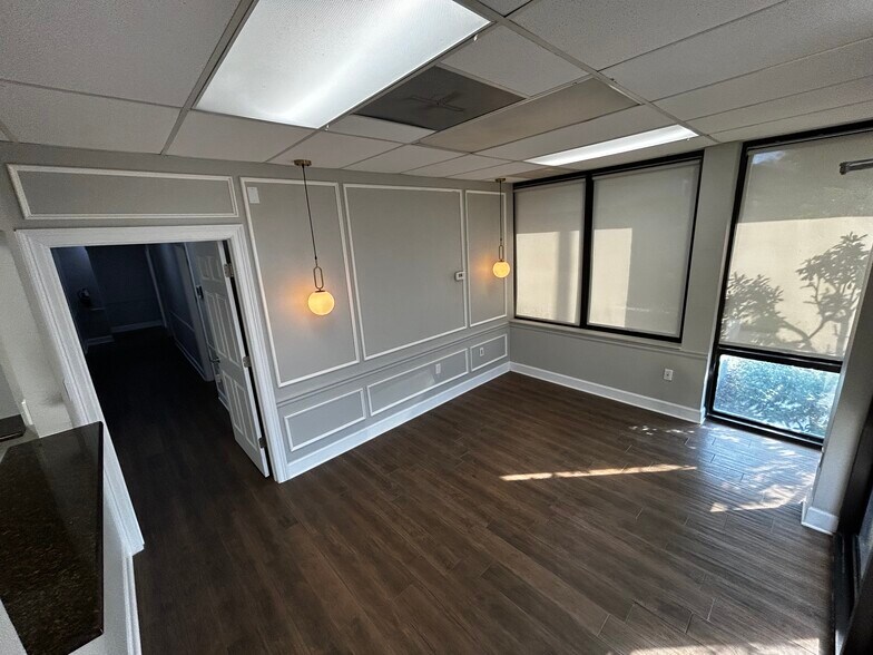 1831 N Belcher Rd, Clearwater, FL à louer - Photo de l’immeuble – Image 2 sur 10