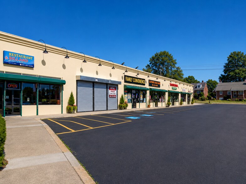 5904 Riggs Rd, Adelphi, MD à louer - Photo de l’immeuble – Image 2 sur 16