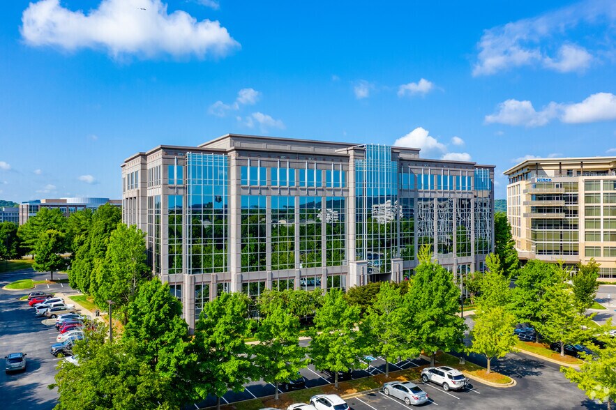 2555 Meridian Blvd, Franklin, TN à louer - Photo de l’immeuble – Image 3 sur 14