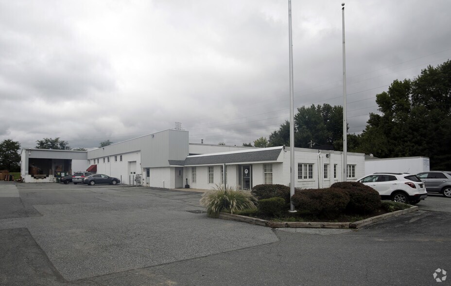 21 Bellecor Dr, New Castle, DE à louer - Photo principale – Image 1 sur 3