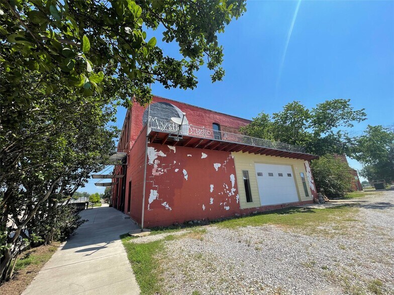 110 S Houston Ave, Denison, TX à vendre - Photo de l’immeuble – Image 3 sur 26