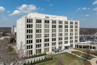 Plus de détails pour 2001 Spring Rd, Oak Brook, IL - Bureau à louer