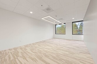 2590 N 1st St, San Jose, CA à louer Photo intérieure– Image 2 sur 9